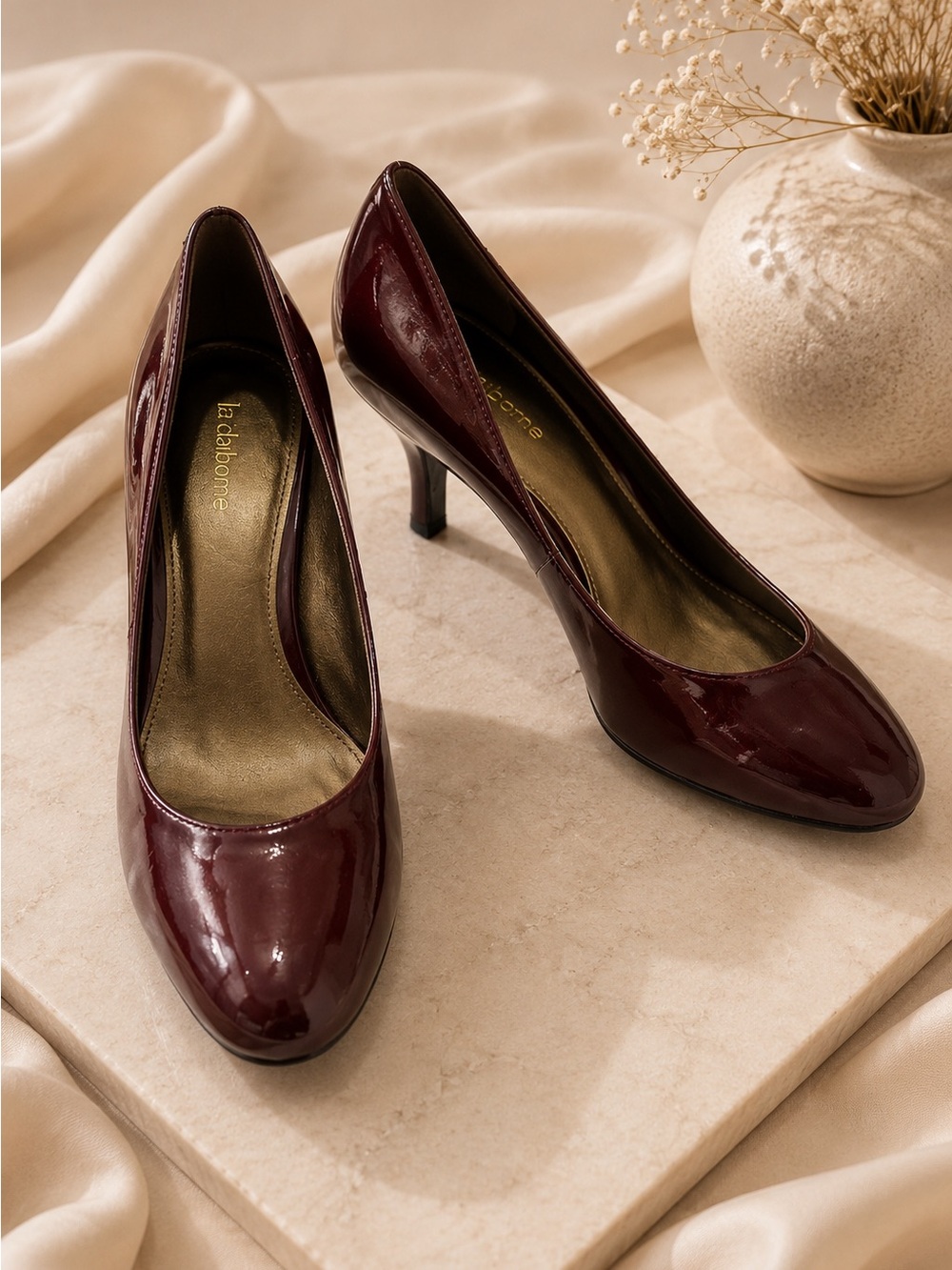 Liz Claiborne Burgundy Patent Leather Heels Size 9 Classic Career Pumps